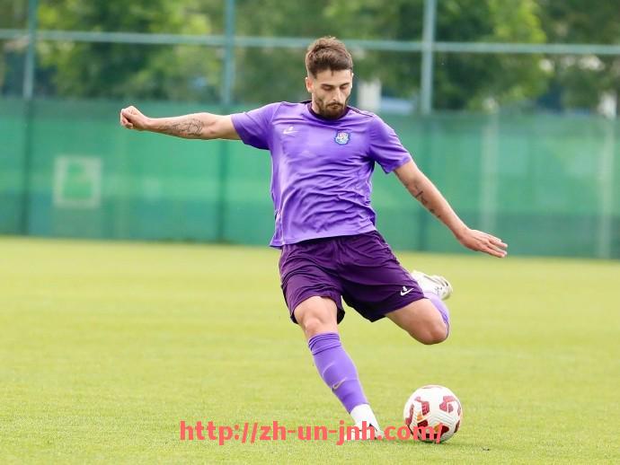 金年会-法甲历史经典赛事集锦及赛后解说内容